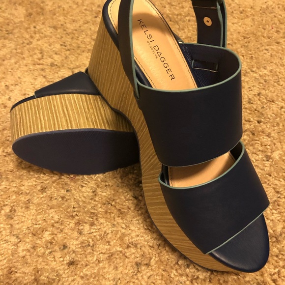 KELSI DAGGER NASH BLUEBERRY PLATFORM SANDAL - Picture 4 of 7